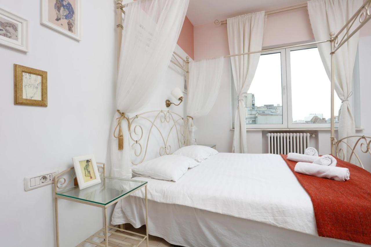 Classy 2 Bedroom Apartment In City Center Букурещ Екстериор снимка