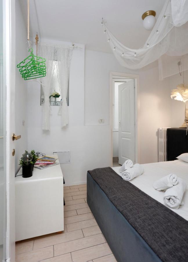 Classy 2 Bedroom Apartment In City Center Букурещ Екстериор снимка