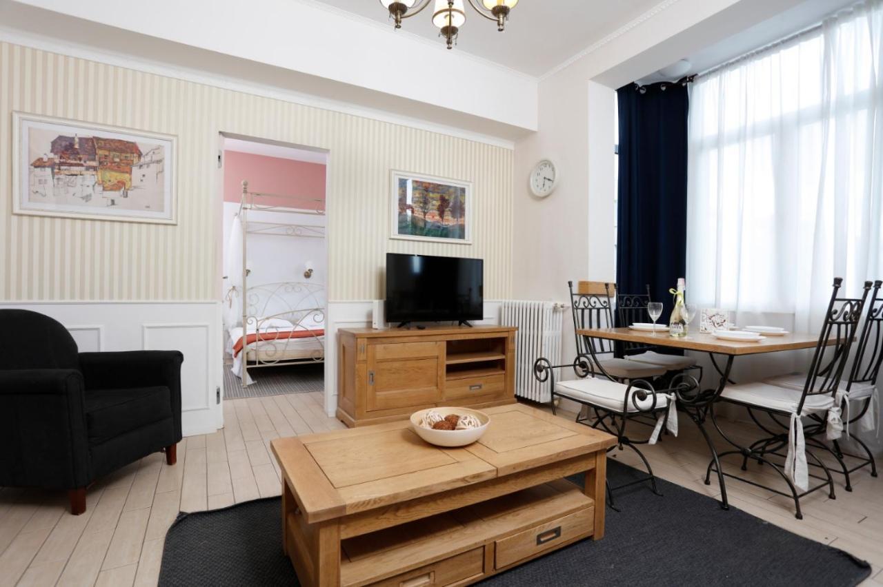 Classy 2 Bedroom Apartment In City Center Букурещ Екстериор снимка